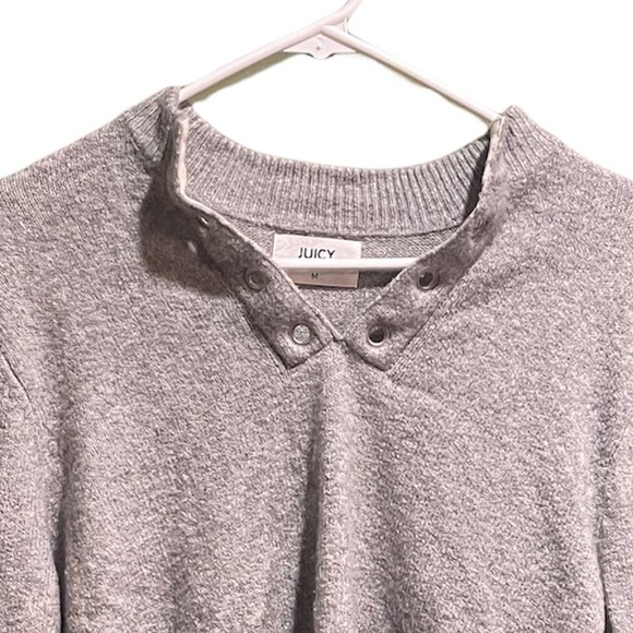 JUICY COUTURE GRAY SWEATER Sz MEDIUM - Picture 3 of 7
